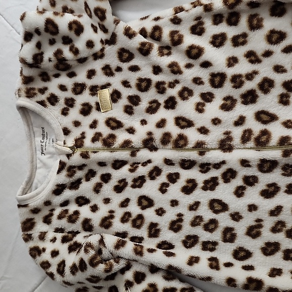 Softest Juicy Couture Sleeper Animal Print - Picture 4 of 5
